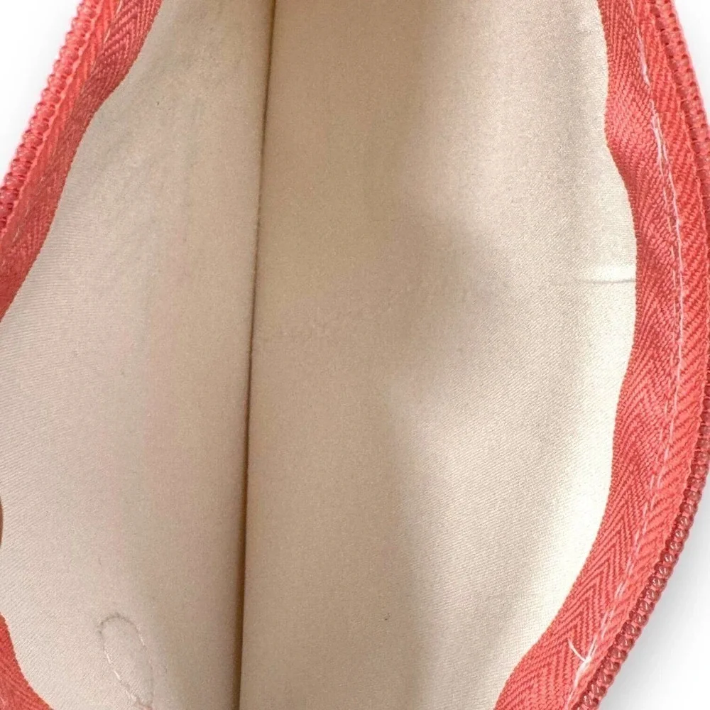 🍀 Erica Lyons Faux Leather Scalloped Edge Well Hello Gorgeous Cosmetic Pouch Bag